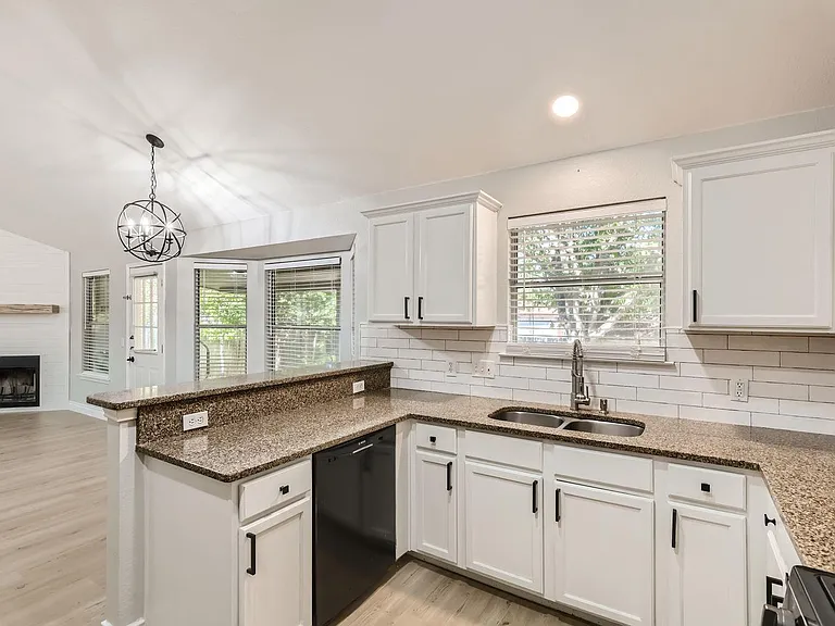 201 Orchard Way — Photo 9
