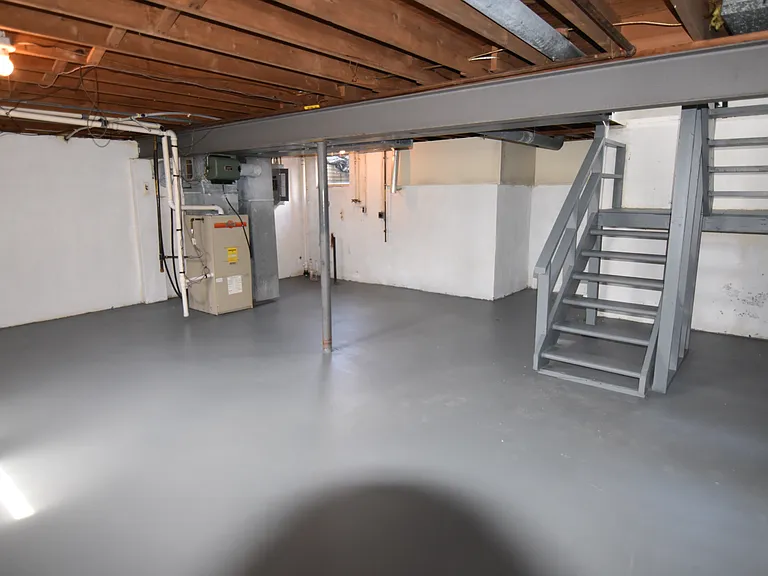 162 Panther St — Photo 10