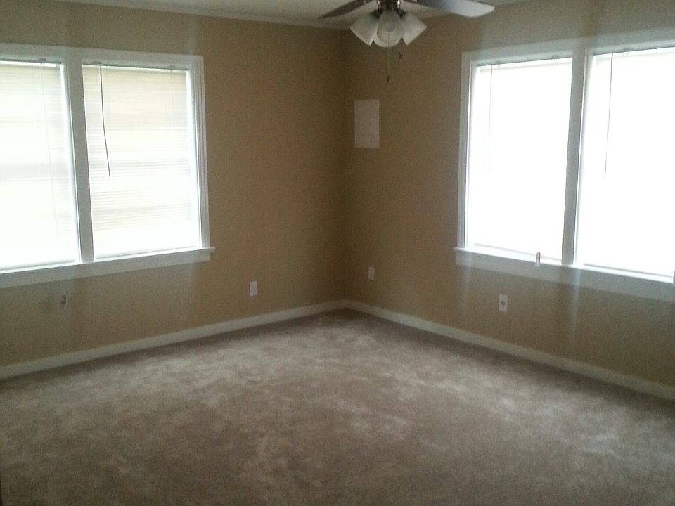 2nd image of 114 S Island View Ave