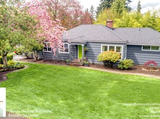 9055 SW Sunstead Ln, Portland, OR 97225