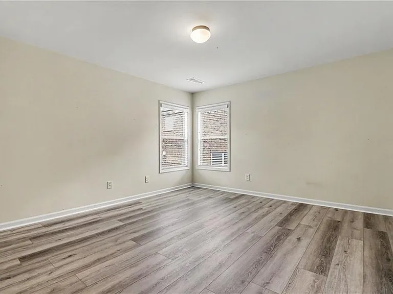 550 Nichols View Way — Photo 33