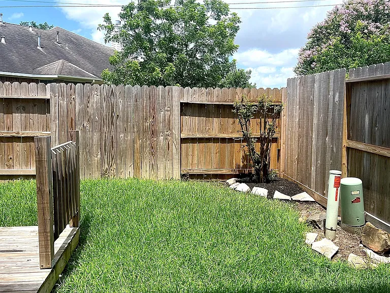 6111 Morningshire Ln — Photo 4