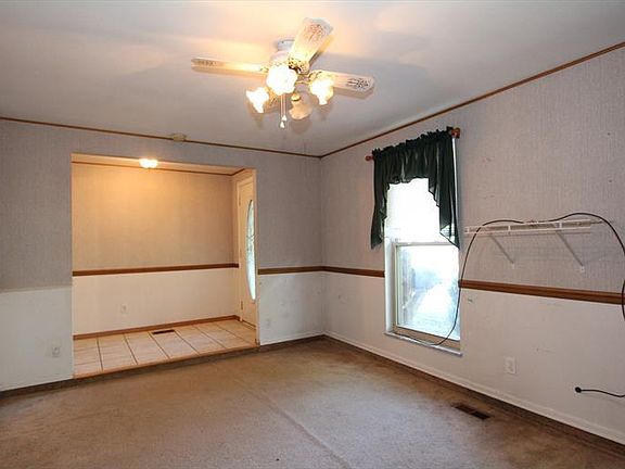 3rd image of 5201 Pollard Way