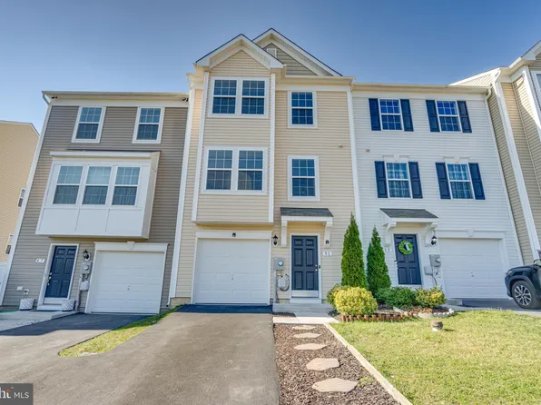 51 Athens Dr, Hedgesville, WV 25427