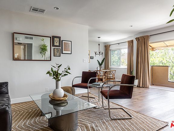 5th image of 705 Westmount Dr APT 303