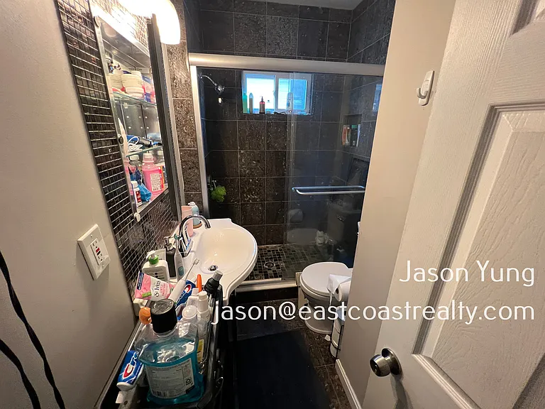 16 Long Ave — Photo 24