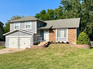 1948 E Osage Cir, Olathe, KS 66062