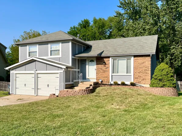 1948 E Osage Cir, Olathe, KS 66062