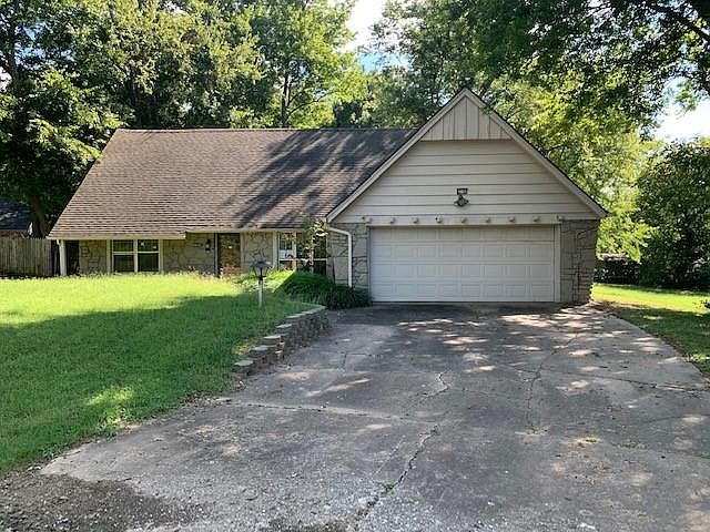 1st image of 22180 E 66th Ct