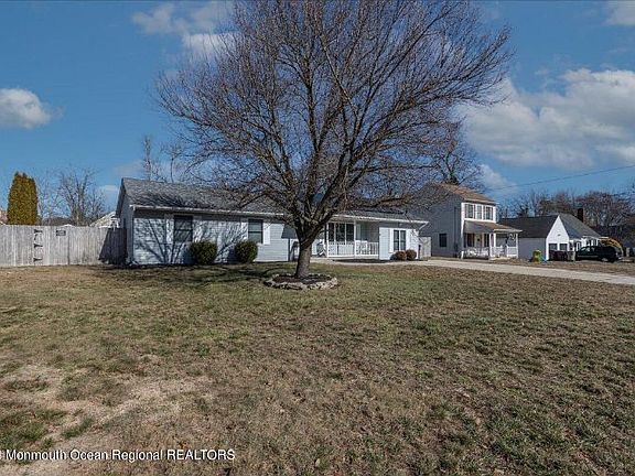 2nd image of 515 Holly Blvd