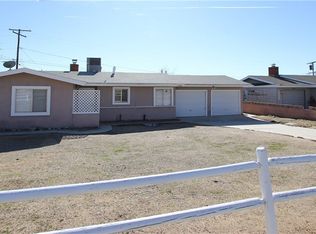 23889 Tocaloma Rd, Apple Valley, CA 92307