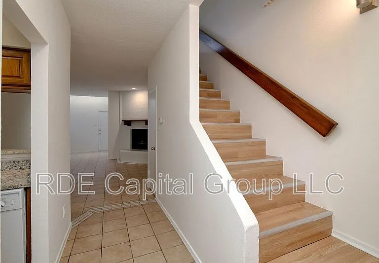 1423 Weiler Blvd — Photo 4