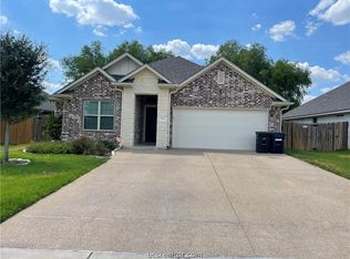 1015 Dove Run Trl, College Station, TX 77845