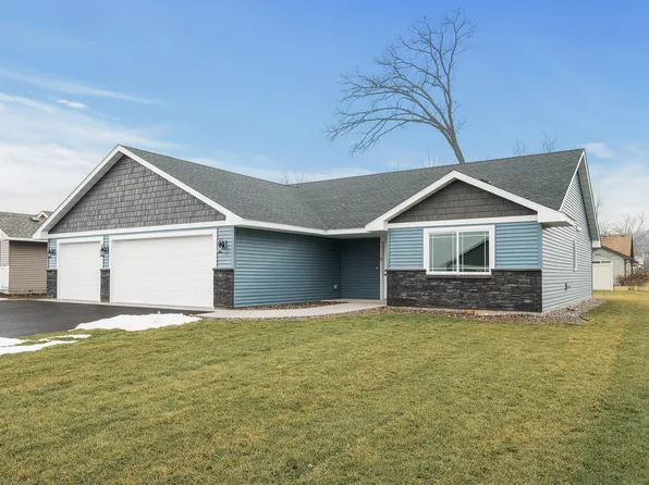 7267 Hawthorne Ave, North Branch, MN 55056
