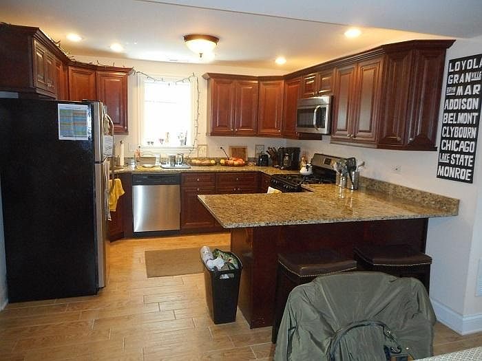 1st image of 6214 N Lakewood Ave