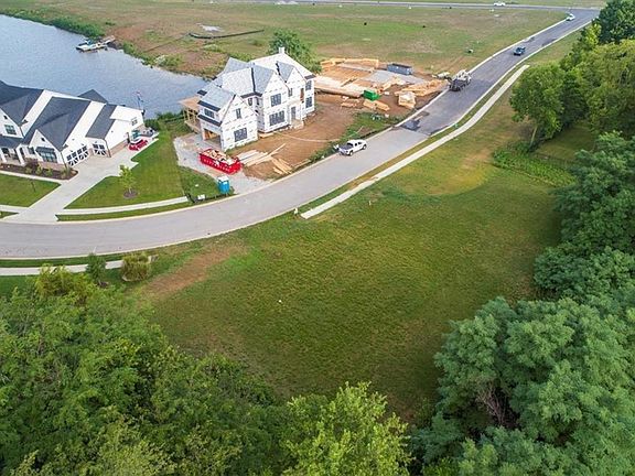 4th image of 10619 Geist View Dr