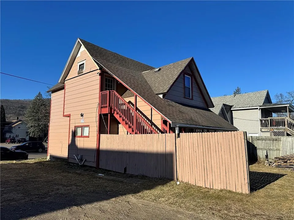 311 E Market Street Ext #201