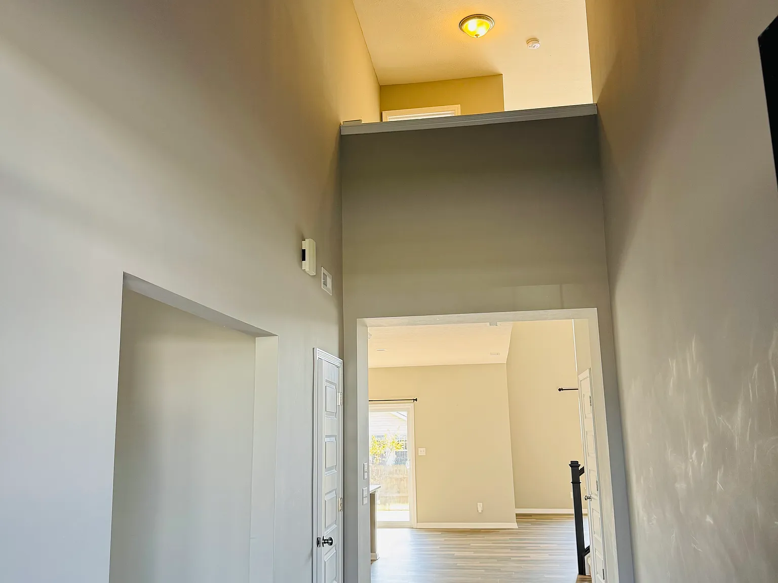 1492 Trailside Dr — Photo 3