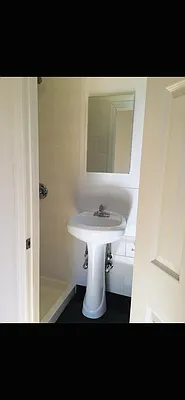 Rented by Bank Neary | media 12