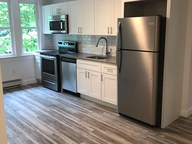 37 Terryville Ave #3 — Photo 1