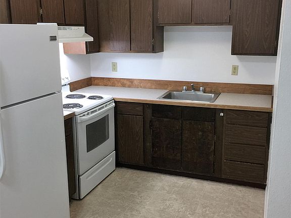 New counter top, paint, vent less hood, 10/16