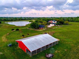 8211 Deats Ln, Dickinson, TX 77539