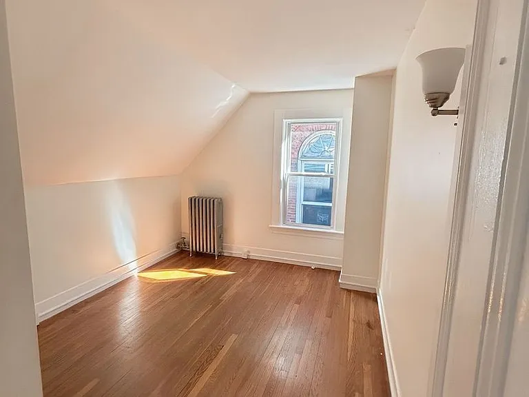 2-8 Main St — Photo 10