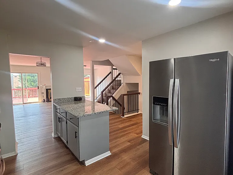 18529 Eagles Roost Dr — Photo 2