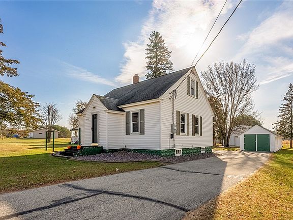 4th image of 430 Pine Avenue