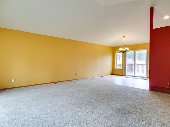 5th image of 2902 N Chris Ln