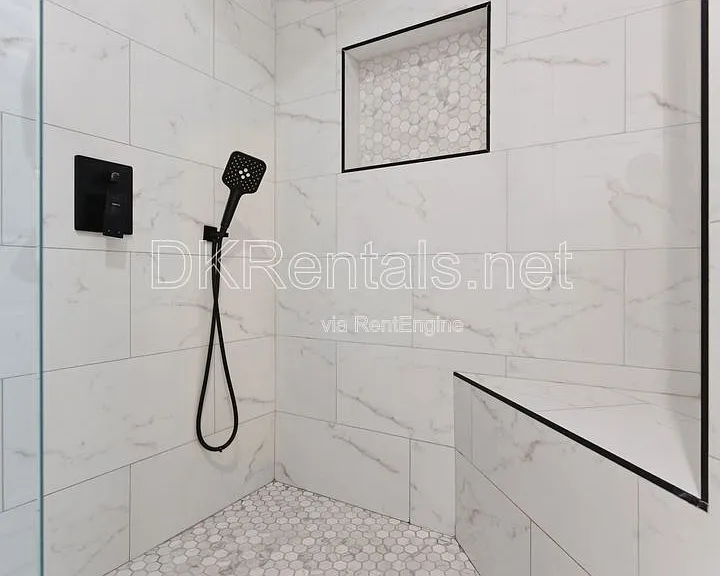 220 Renaissance Pkwy NE #2111 — Photo 31