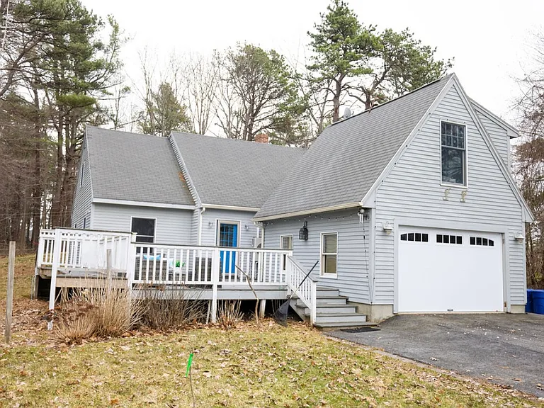 8 Little River Rd — Photo 2