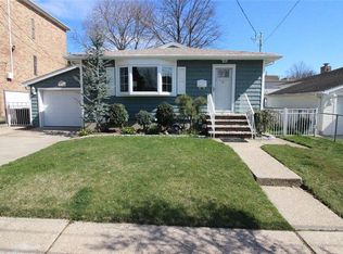229 Raritan Ave, Staten Island, NY 10305