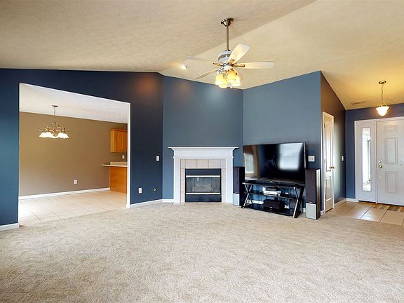 4th image of 601 Clifty Falls Ln
