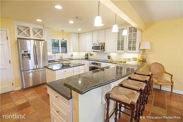 You'll love our kitchen's breakfast bar!