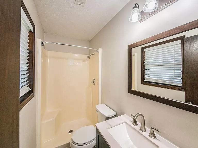 830 Sanders Ave — Photo 18