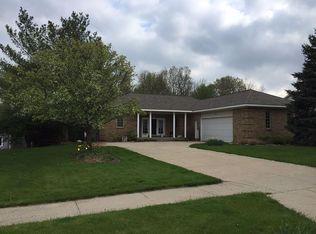 152 Windflower St NE, Comstock Park, MI 49321