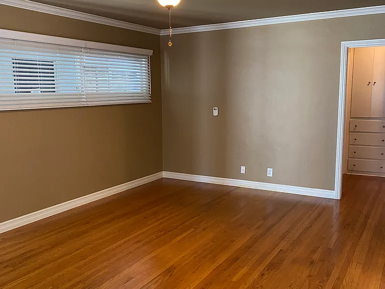 836 W Almond Ave — Photo 15