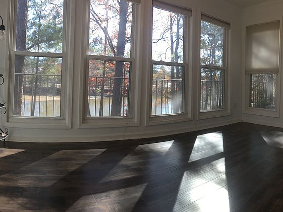 4th image of 3204 Lake Pointe Cir