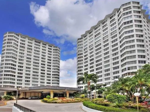999 Brickell Bay Dr APT 1807, Miami, FL 33131
