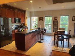 9249 Laurel Ridge Crossing Rd, Lorton, VA 22079