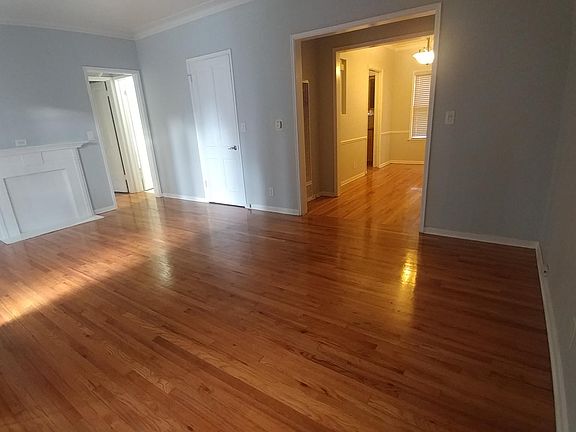 4th image of 4304 Garthwaite Ave