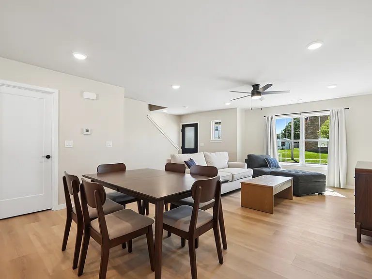 1417 Ellis Blvd NW — Photo 5