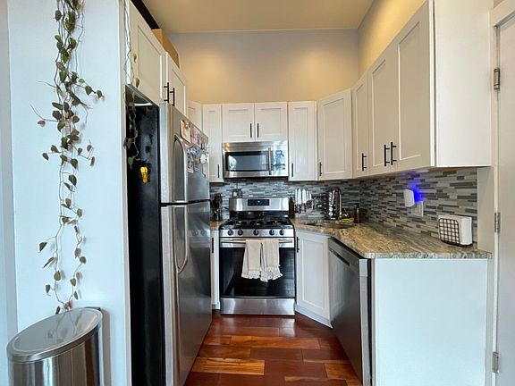 5th image of 1027 E Montgomery Ave #7
