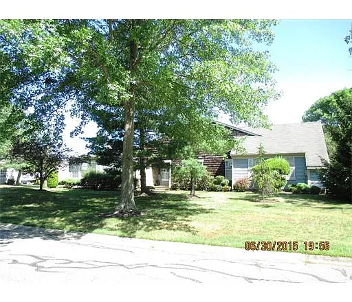 40 George Washington Dr photo 1