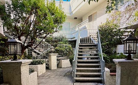 2nd image of 1741 Granville Ave APT 110