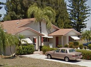 709 SE 5th St, Cape Coral, FL 33990