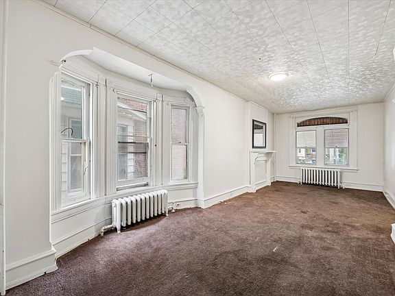 5th image of 1147 Potter St