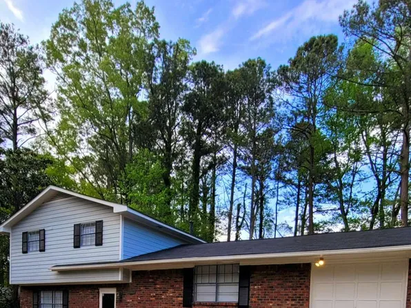 2915 La Jean Dr, Atlanta, GA 30349