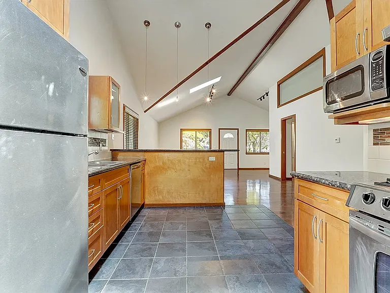 3947 Huron Ave #A — Photo 17